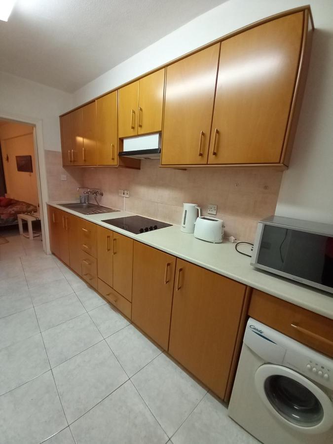 Old Town Apartment 2 Larnaca Dış mekan fotoğraf